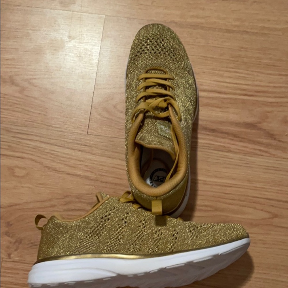 Sneakers - Picture 3 of 3